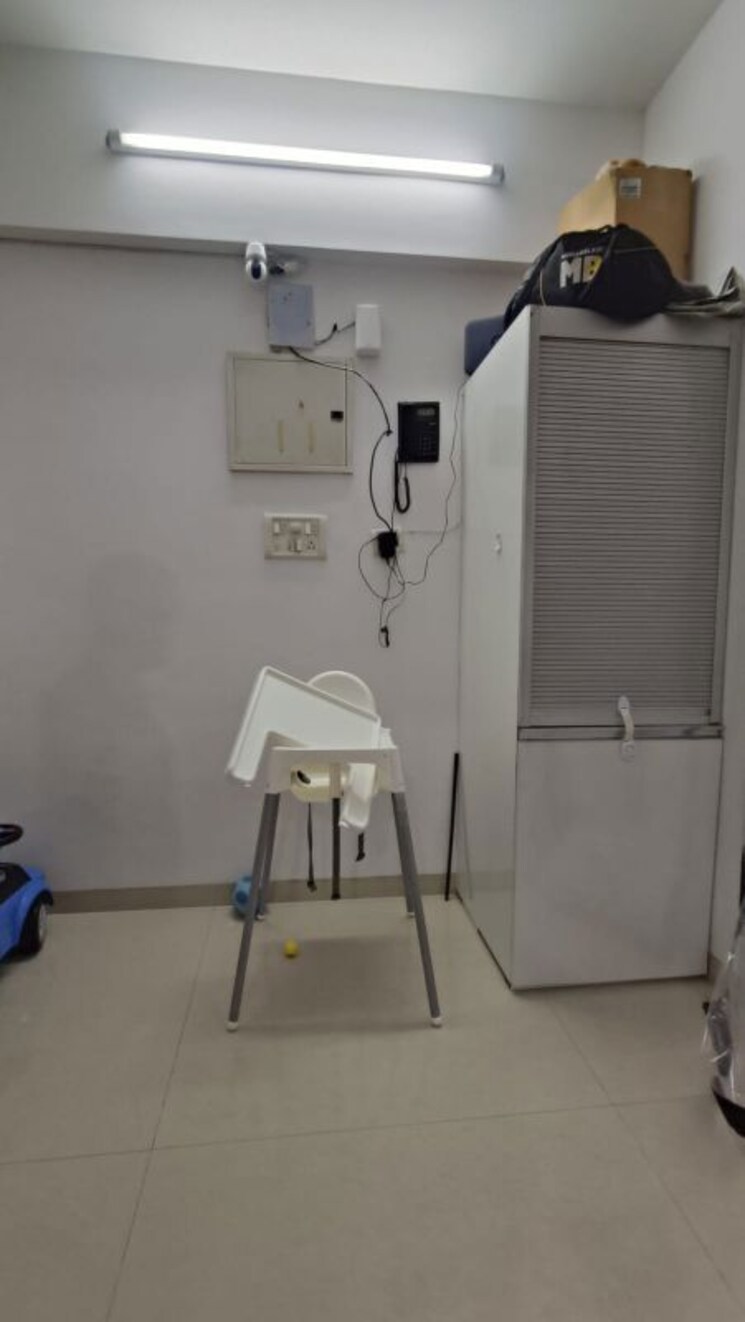 Master Bedroom, dosti-flamingos 3 Bedroom 900 Sq.Ft. Apartment In Parel Mumbai 9746598