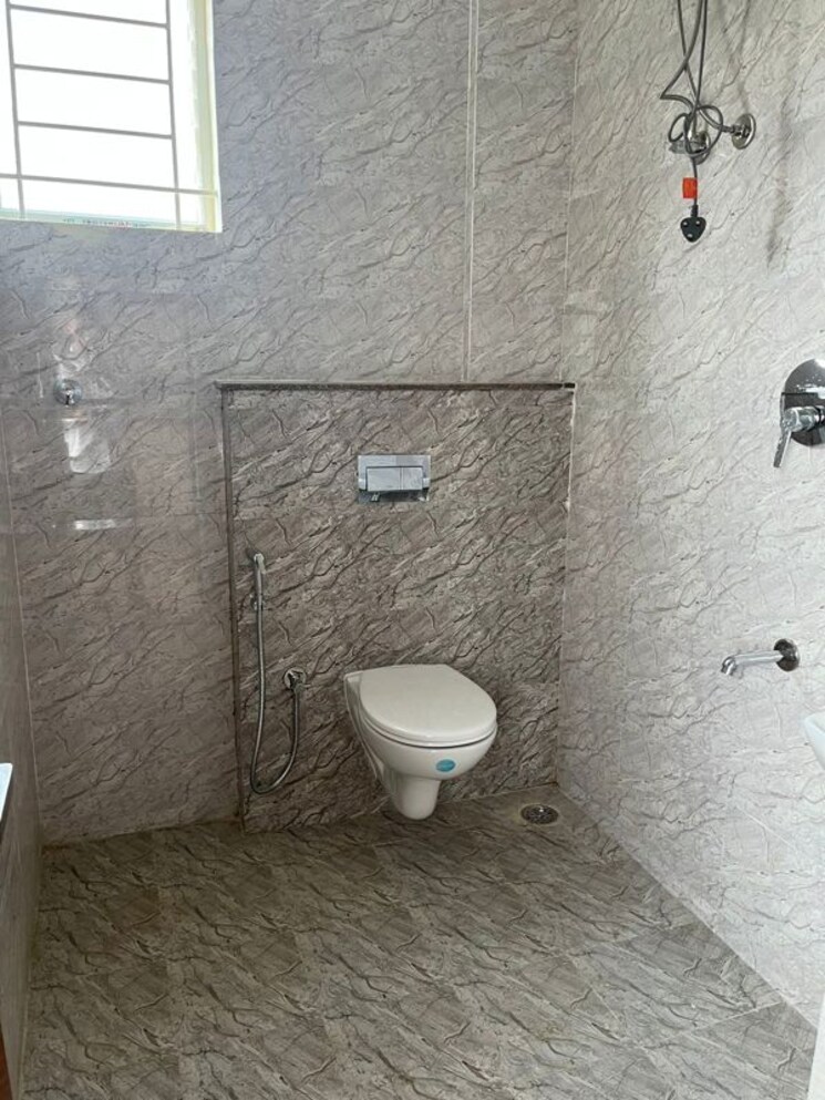 Bathroom, marathahalli 2 Bedroom 900 Sq.Ft. Apartment In Marathahalli Bangalore 9746589