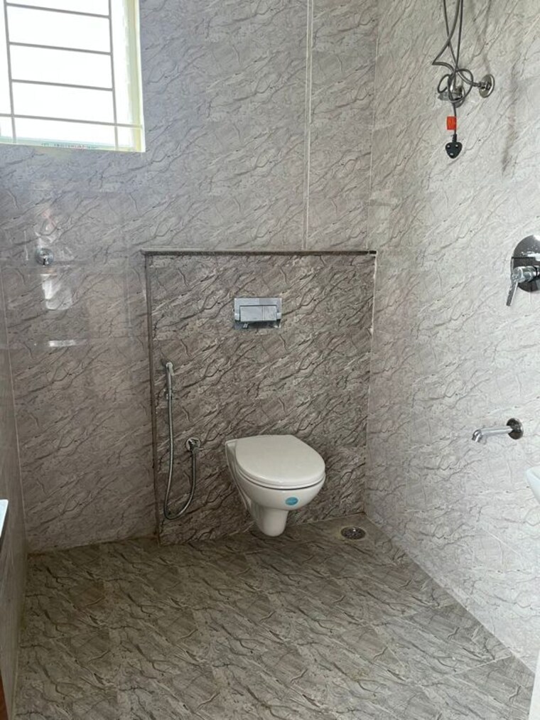 Bathroom, marathahalli 2 Bedroom 900 Sq.Ft. Apartment In Marathahalli Bangalore 9746589