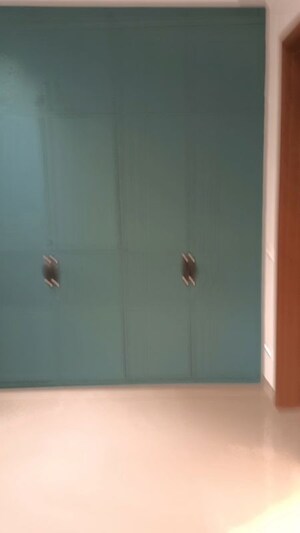 Furnished Amenities in 2 BHK Builder Floor at Lajpat Nagar ii – for Rent