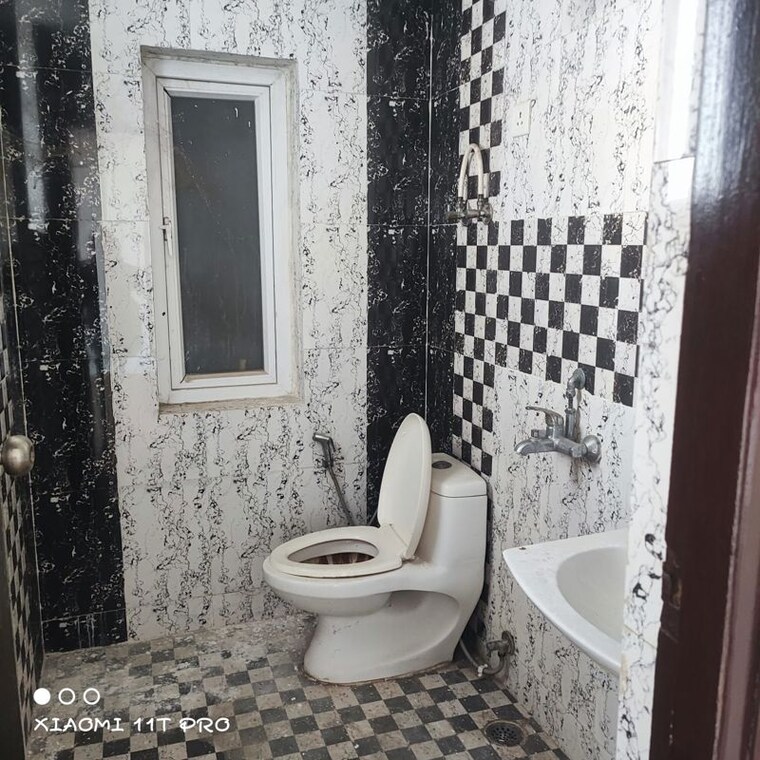 Attached Bathroom, ansal-royal-heritage 3 Bedroom 1485 Sq.Ft. Apartment In Sector 70 Faridabad 9746614