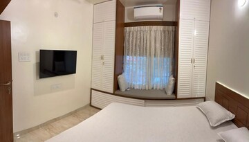 Furnished Amenities in 3 BHK Apartment at Camelot Society, Viman Nagar – for Rent