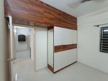 Room in 2 BHK Apartment at Salarpuria Sattva Exotic, Kogilu – for Rent