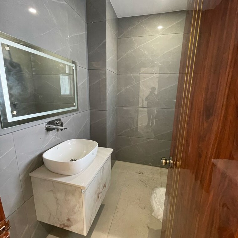 Bathroom, amolik-aster-woods 3 Bedroom 1620 Sq.Ft. Builder Floor In Sector 98 Faridabad 9746838