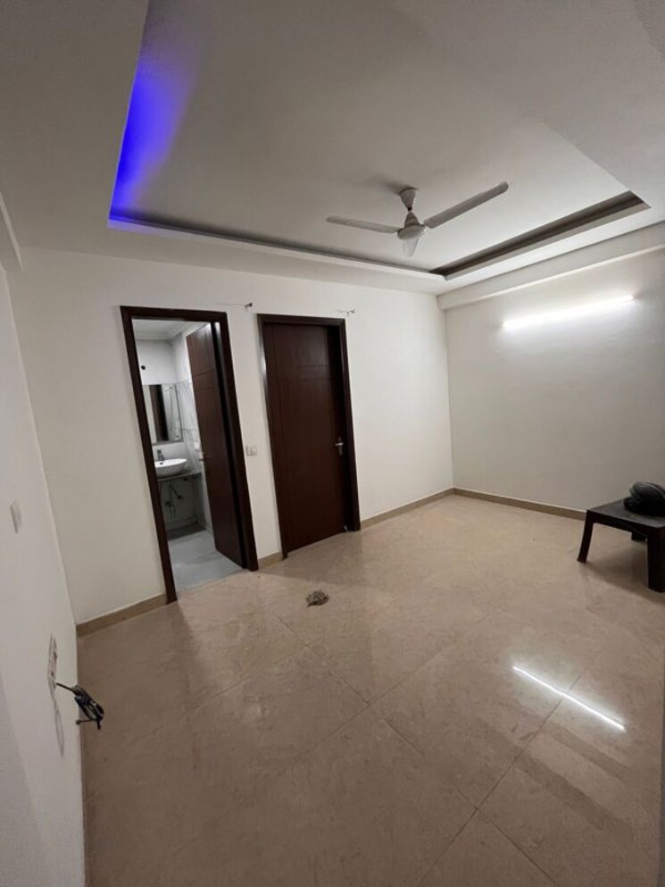 Room, paryavaran complex 2 Bedroom 806 Sq.Ft. Builder Floor In Paryavaran Complex Delhi 9746845