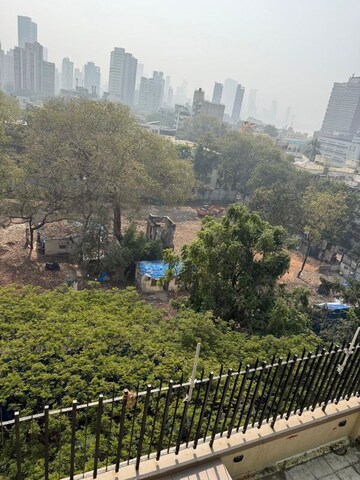 Plot Area in 3 BHK Apartment at Classic Oceanic, Mahim – for Sale