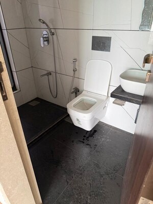 Bathroom in 3 BHK Apartment at Classic Oceanic, Mahim – for Sale