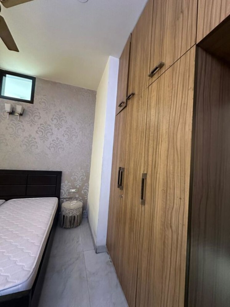 undefined, sector 36 6+ Bedroom 205 Sq.Ft. Independent House In Sector 36 Noida 9746927
