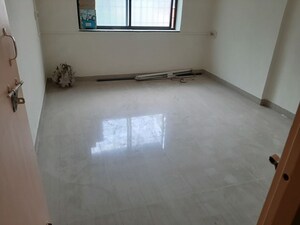 Room in 2 BHK Apartment at Govind Apartment, Anand Nagar – for Rent