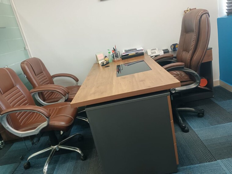 Team Area, spaze-itech-park Commercial Office Space 1000 Sq.Ft. In Sector 49 Gurgaon 9747056