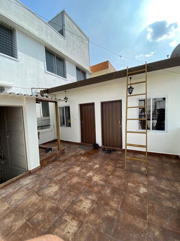 Terrace, koramangala 1 RK 200 Sq.Ft. Independent House In Koramangala Bangalore 9747196