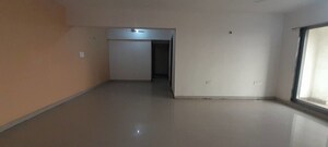 Room in 3 BHK Apartment at Pachpedi Naka – for Rent