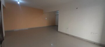 Room in 3 BHK Apartment at Pachpedi Naka – for Rent