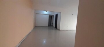 Room in 3 BHK Apartment at Pachpedi Naka – for Rent