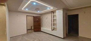 Room in 5 BHK Apartment at Sahakara Nagar – for Rent