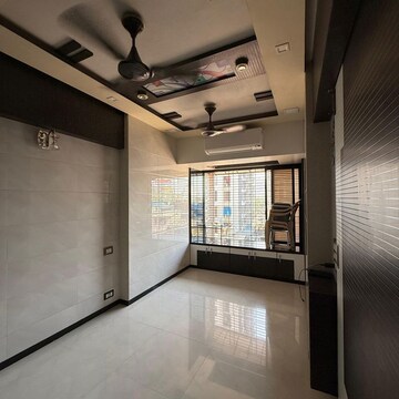 Room in 1 BHK Apartment at Behram Baug – for Rent