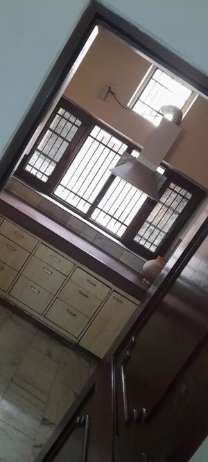 Staircase in 6+ BHK Independent House at Sector 31 – for Sale