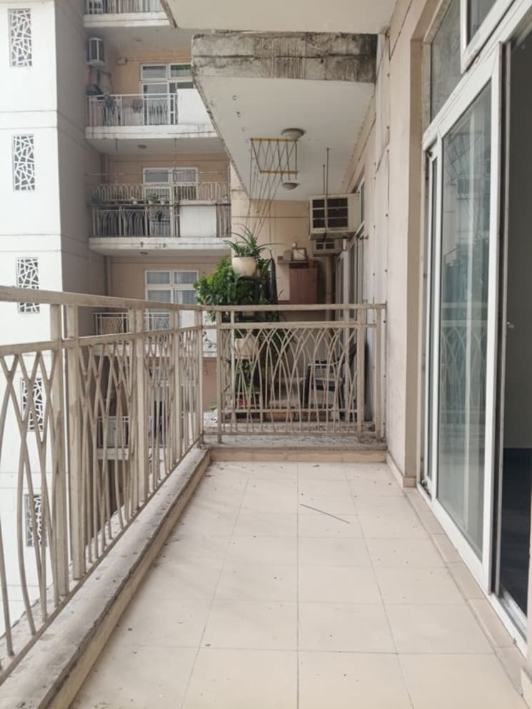 Balcony, mahagun-mywoods-ii 3 Bedroom 1520 Sq.Ft. Apartment In Sector 16c Greater Noida Greater Noida 9747375