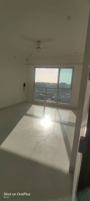 2 BHK Apartment For Rent in Nahar Cayenne, Powai