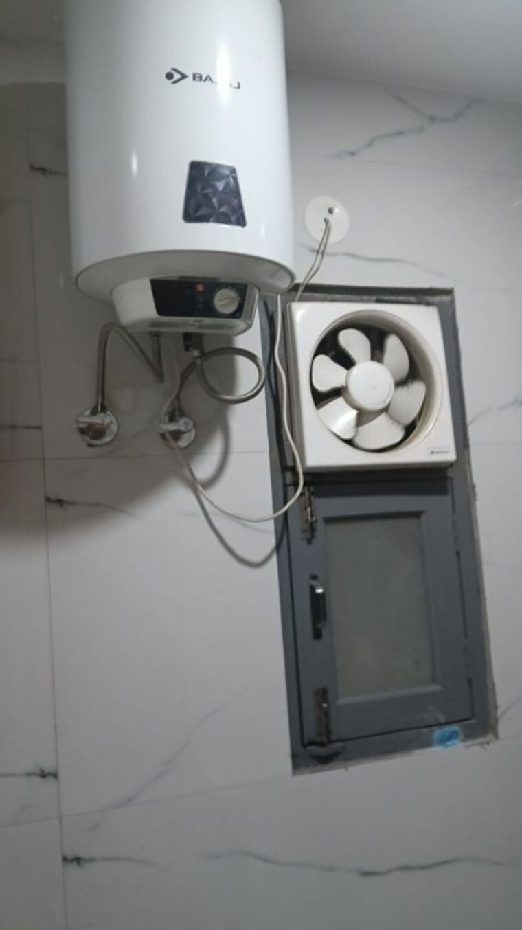 undefined, sector 10 dwarka 3.5 Bedroom 1500 Sq.Ft. Apartment In Sector 10 Dwarka Delhi 9747423