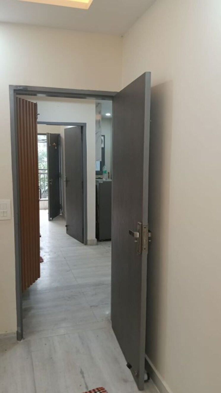 undefined, sector 10 dwarka 3.5 Bedroom 1500 Sq.Ft. Apartment In Sector 10 Dwarka Delhi 9747423