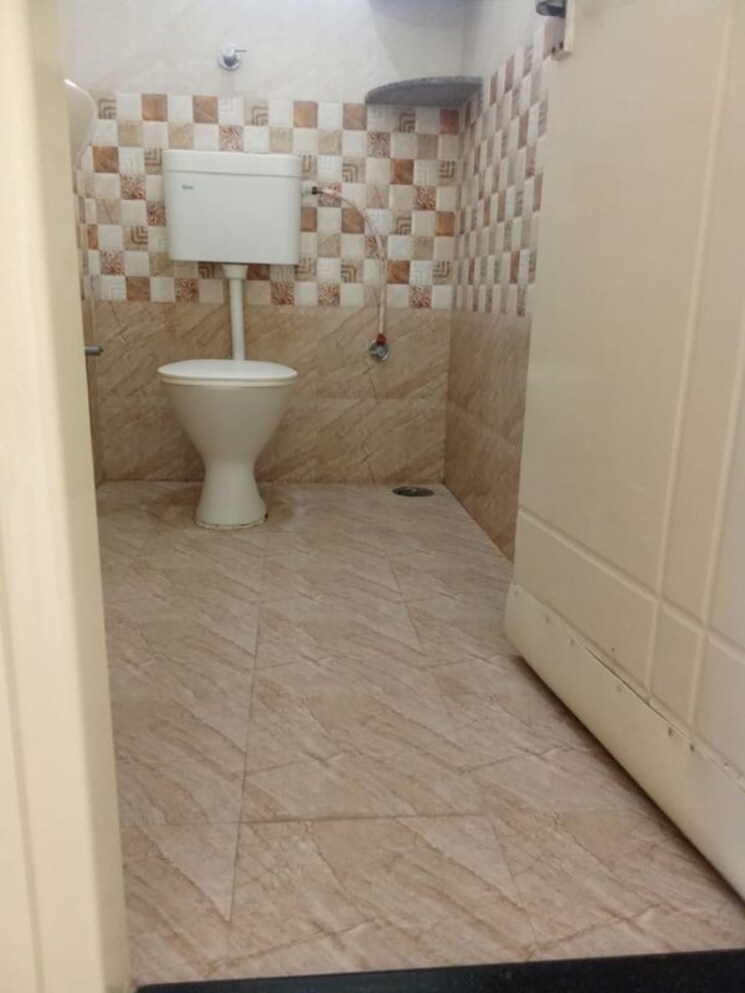 Bathroom, beml layout 1 Bedroom 700 Sq.Ft. Apartment In Beml Layout Bangalore 9746924