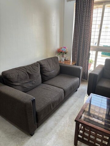 Bedroom in 2 BHK Apartment at Lodha Amara, Kolshet Road – for Rent