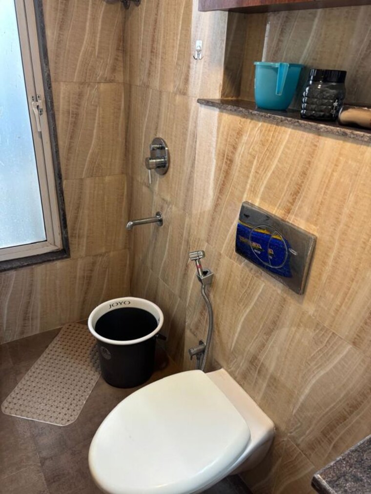 Bathroom, lodha-amara 2 Bedroom 882 Sq.Ft. Apartment In Kolshet Road Thane 9747503