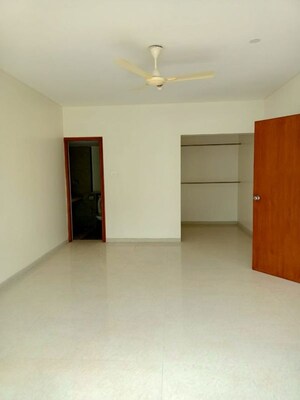 Room in 3 BHK Apartment at Rohan Madhuban, Bavdhan – for Rent