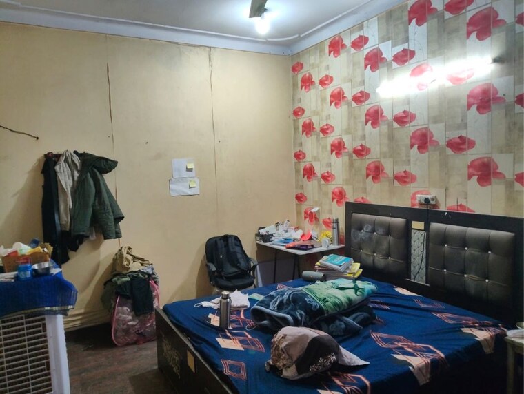 Bedroom, burari 1 Bedroom 350 Sq.Ft. Builder Floor In Burari Delhi 9688875