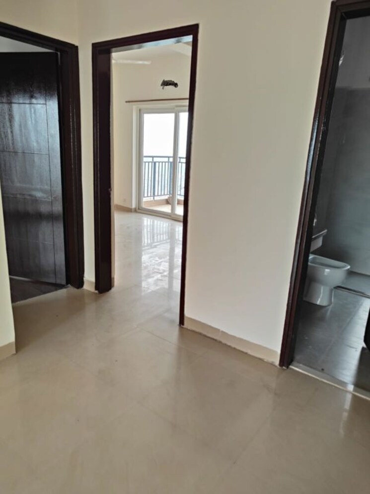 Room, spaze-privy 3 Bedroom 1930 Sq.Ft. Apartment In Sector 72 Gurgaon 9747639