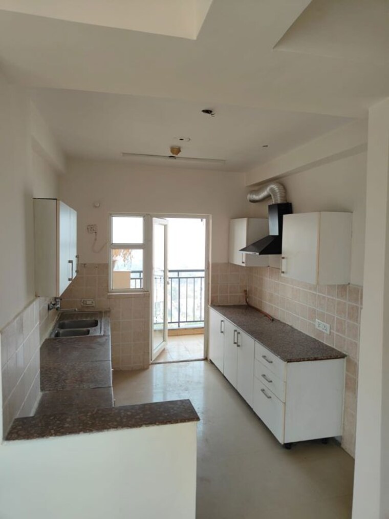 Kitchen, spaze-privy 3 Bedroom 1930 Sq.Ft. Apartment In Sector 72 Gurgaon 9747639