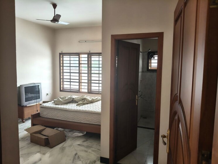 Bedroom, anand niketan 3 Bedroom 400 Sq.Yd. Builder Floor In Anand Niketan Delhi 9747648