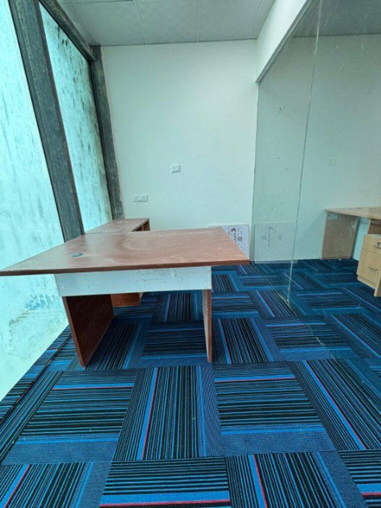 Team Area, anthurium Commercial Office Space in IT/SEZ 450 Sq.Ft. In Sector 73 Noida 9747472