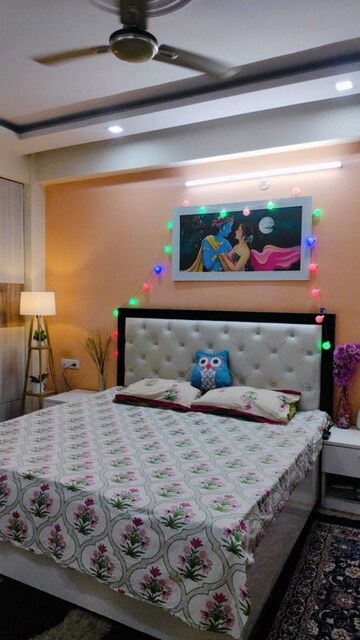 Room in  Pg at Vibhuti Khand – for Rent