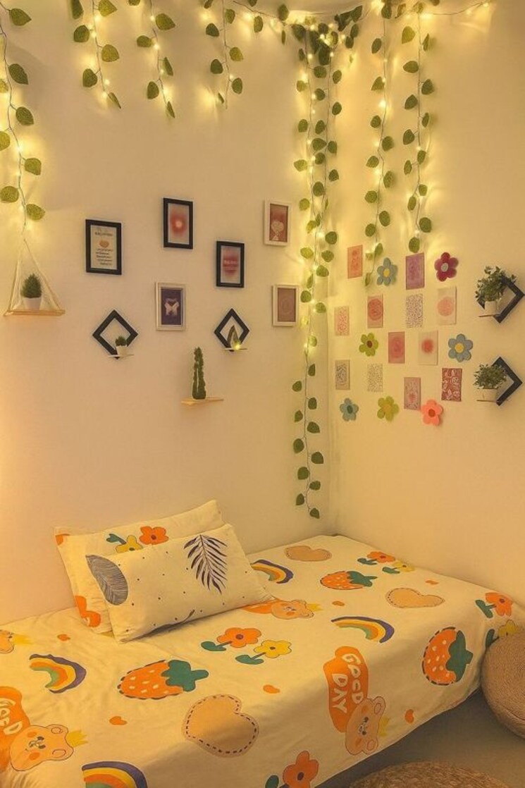 Room, vibhuti khand Pg For Girls In Vibhuti Khand 9747782