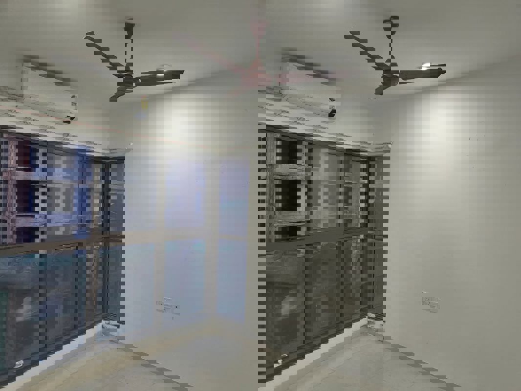 2 BHK 660 Sq.Ft. Apartment in Andheri CHS