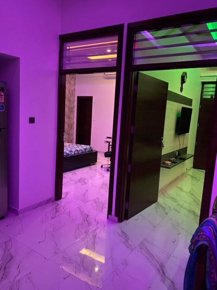 Room, vineet khand Pg For Girls In Vineet Khand 9747835