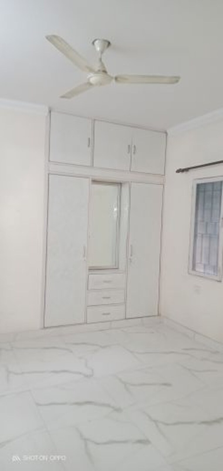 Room, vasant kunj 3.5 Bedroom 1450 Sq.Ft. Apartment In Vasant Kunj Delhi 9747855