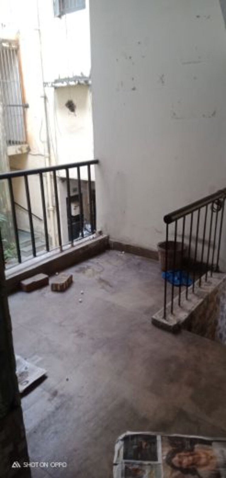 Balcony, vasant kunj 3.5 Bedroom 1450 Sq.Ft. Apartment In Vasant Kunj Delhi 9747855