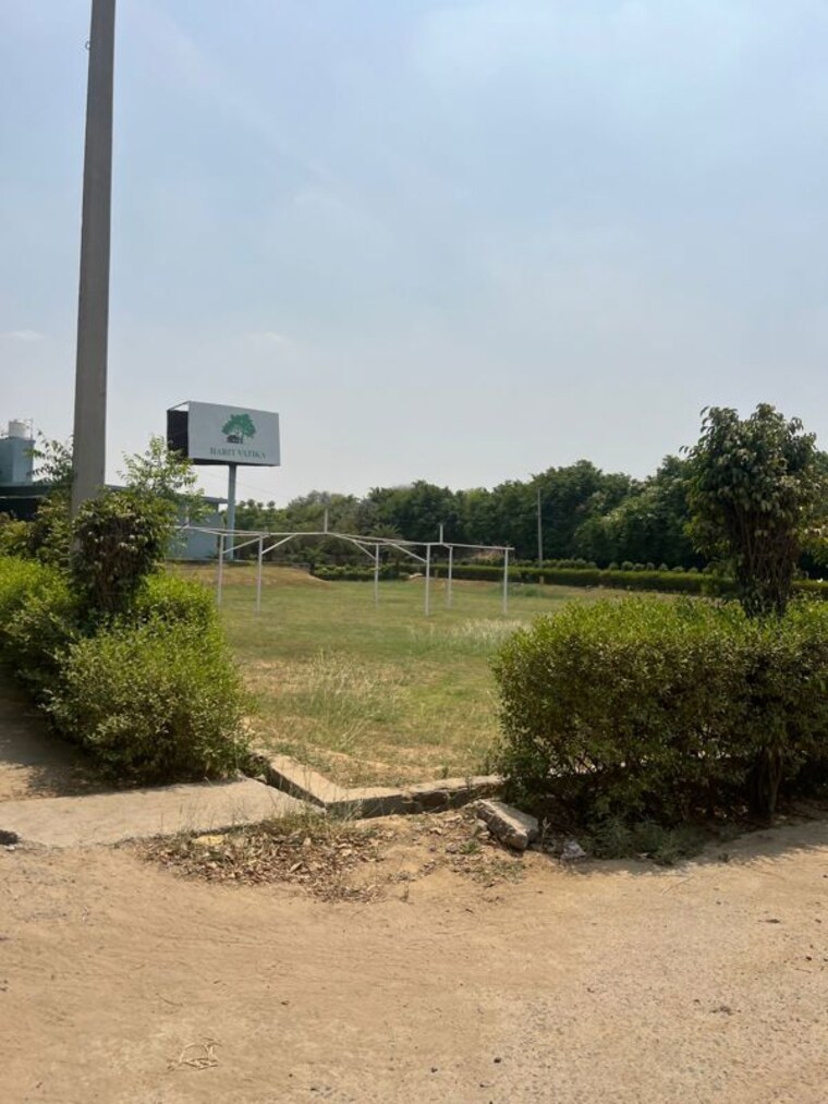 undefined, jewar  192 Sq.Yd. Plot In Jewar Greater Noida 9747800