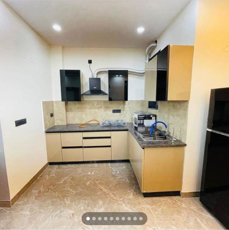 Kitchen, orchid-island 3 Bedroom 1800 Sq.Ft. Builder Floor In Sector 51 Gurgaon 9747897