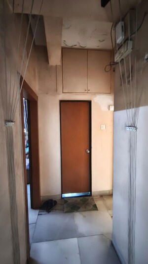 Building Lobby in 2 BHK Apartment at Mahim West – for Rent