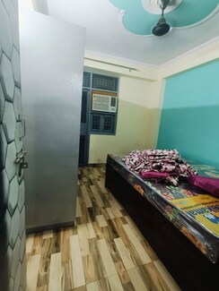2 BHK + Pooja Room Apartment For Rent in Amar Kunj Goregaon West