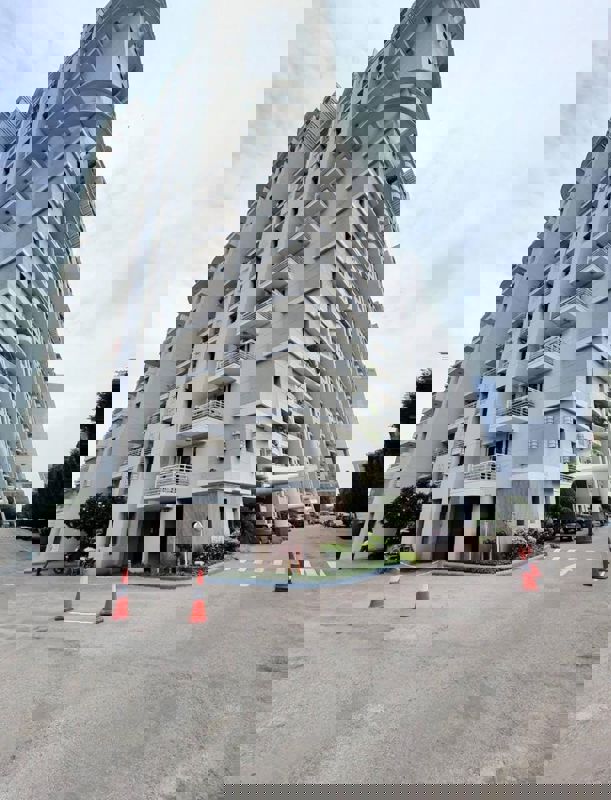 4 BHK + Servant Room Apartment For Rent in DLF The Icon