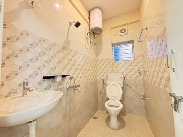 Master Bedroom in 1 BHK Apartment at Cv Raman Nagar – for Rent