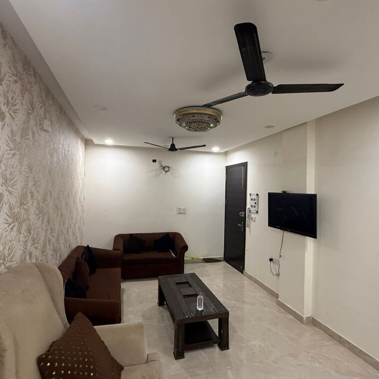 Living Room, uttam nagar 3 Bedroom 120 Sq.Yd. Builder Floor In Uttam Nagar Delhi 9747956