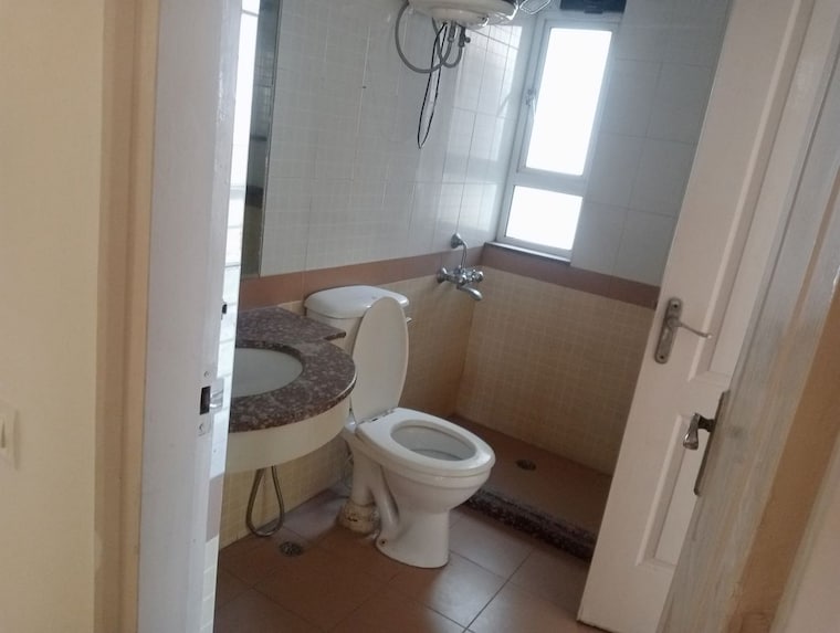 Bathroom, bestech-park-view-city-1 3.5 Bedroom 1776 Sq.Ft. Apartment In Sector 48 Gurgaon 9747991