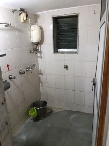 Bathroom in 1 BHK Apartment at Dombivli West – for Rent