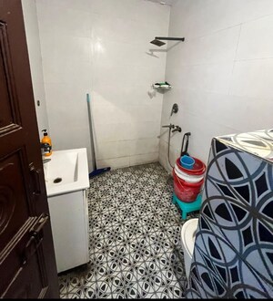Bathroom in 2.5 BHK Builder Floor at Sharma Homes 1, Sector 37 – for Rent